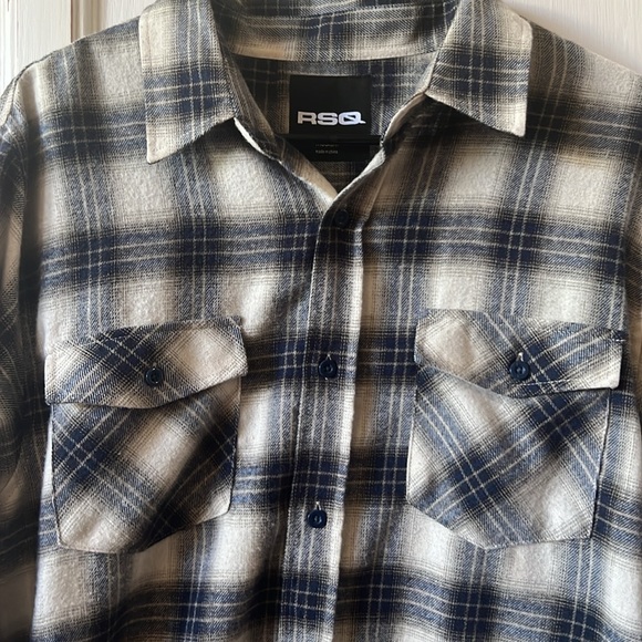 RSQ Men’s Flannel (Medium) - Picture 3 of 6